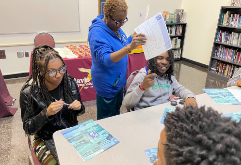 Davis Students Apply for Dual Enrollment Courses